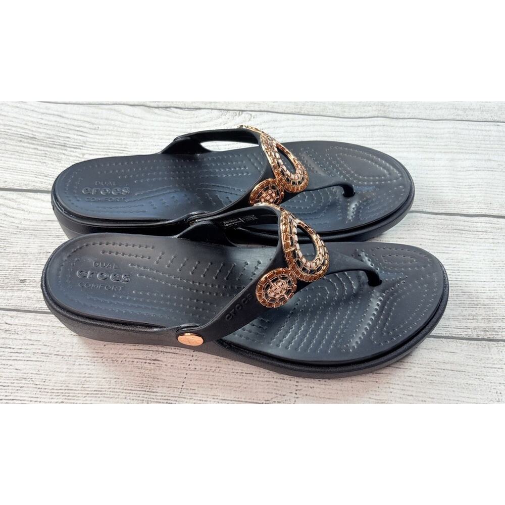Crocs Women’s Sanrah Diamante Embellished Wedge Flip Flop Black Gold Size 10 - Picture 4 of 6